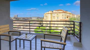 Apartment, 2 Bedrooms, Garden View