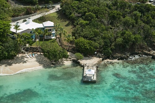 5BR On Secret Harbor Beach - sleeps 14!