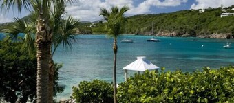 5BR On Secret Harbor Beach - sleeps 14!
