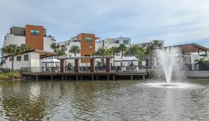 Exterior - Ultra Modern Pool Home w/ Rooftop Private HOTTUB BBQ Grills Ray James Stadium (Tampa)