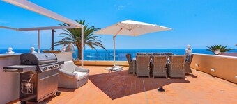 Villa Bouganvilla direkt am Meer mit Pool