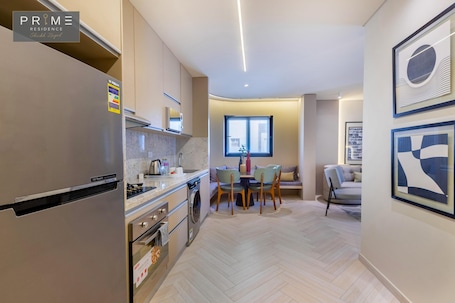 Superior Apartment, 2 Twin Beds | 1 bedroom, in-room safe, blackout drapes, soundproofing