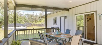 Paradise Park Vacation Rental ~ 4 Mi to Shoreline!