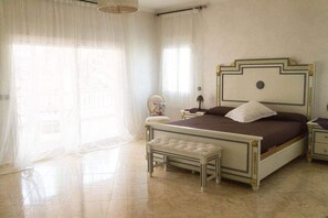 5 soverom og sengetøy