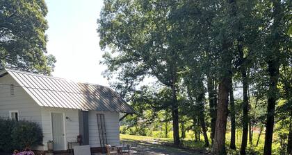 1930’s Guest Cottage and Vintage Shop with 1/2 Bath and Full Bed