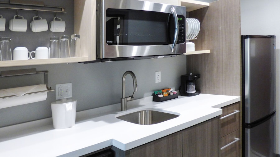 Home2 Suites by Hilton Pensacola Airport Medical Center