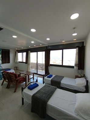 4 habitaciones, wifi gratis y ropa de cama 