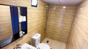 Panoramic Studio, Terrace | Bathroom | Rainfall showerhead, towels
