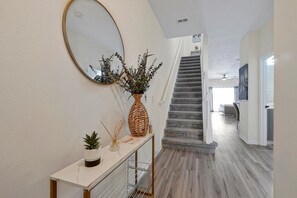 Interior - Magical serenity 3 bedroom pool home (Four Corners)