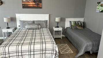 1 bedroom, desk, iron/ironing board, free WiFi