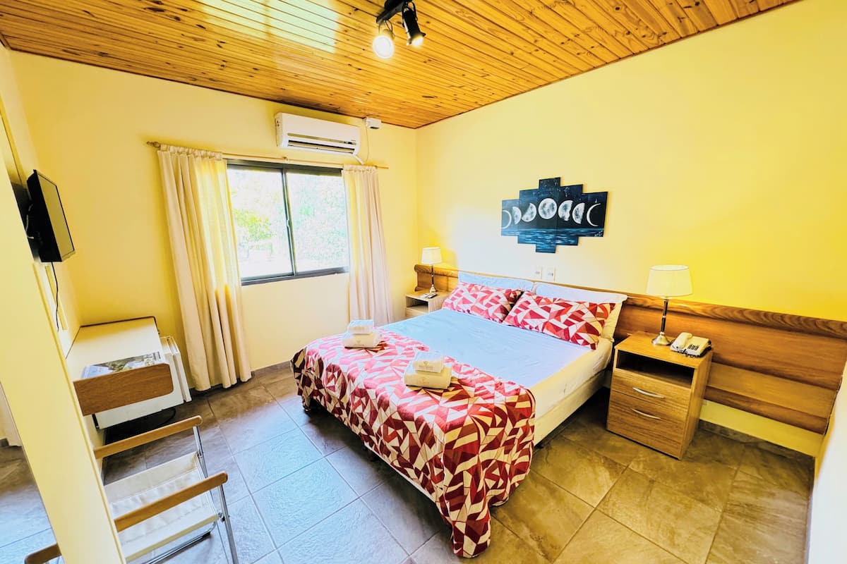 2 bedrooms, in-room safe, free cots/infant beds, free WiFi