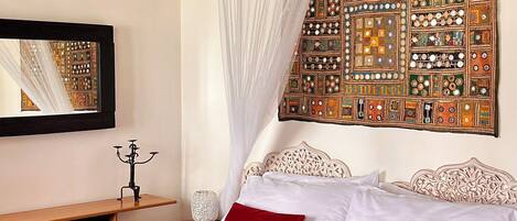 1 chambre, coffres-forts dans les chambres, fer et planche à repasser