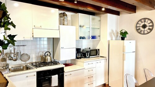 Canal View - PLEASE READ THE DESCRIPTION