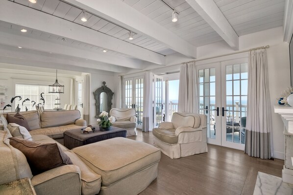 スマートテレビ、暖炉