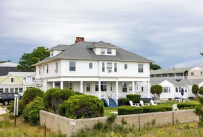 Exterior - The Gull Oceanside Inn & Motel  (Old Orchard Beach)