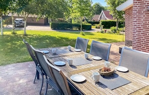 Buiten dineren