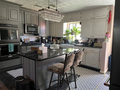 Old Town 2BD1BA, Pet friendly