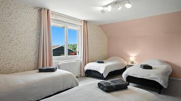 4 slaapkamers, reisbedje, gratis wifi