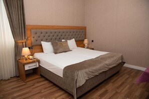 1 phòng ngủ, bộ đồ giường cao cấp, két bảo mật tại phòng, bàn 