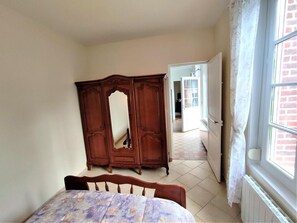 2 habitaciones, cuna de viaje y wifi gratis 