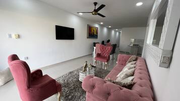 Télévision à écran plat