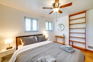 5 bedrooms, desk, iron/ironing board, WiFi - 3 Mi to Downtown: Pittsburgh Home w/ Balcony! (Pittsburgh)