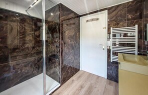 Bathtub