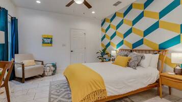 2 camere, una scrivania, ferro/asse da stiro, culla da viaggio