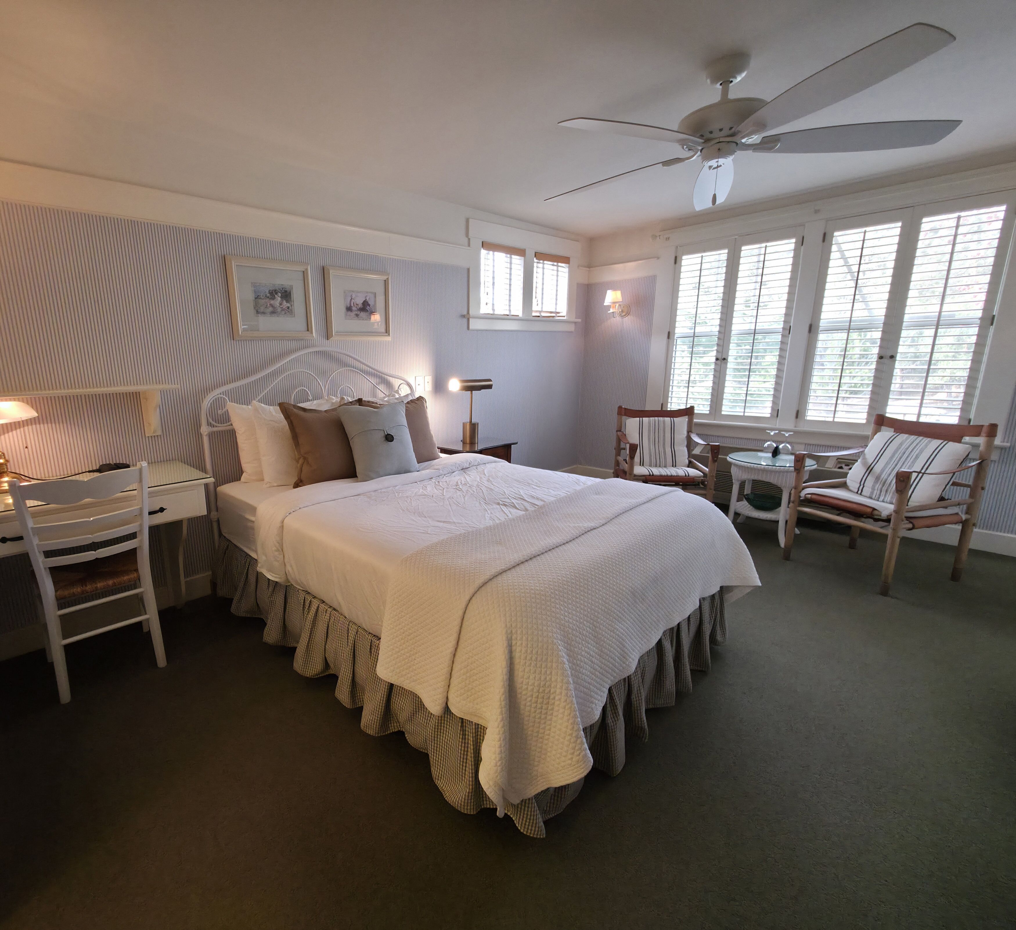 Lodge Room 5 | Free WiFi, bed sheets