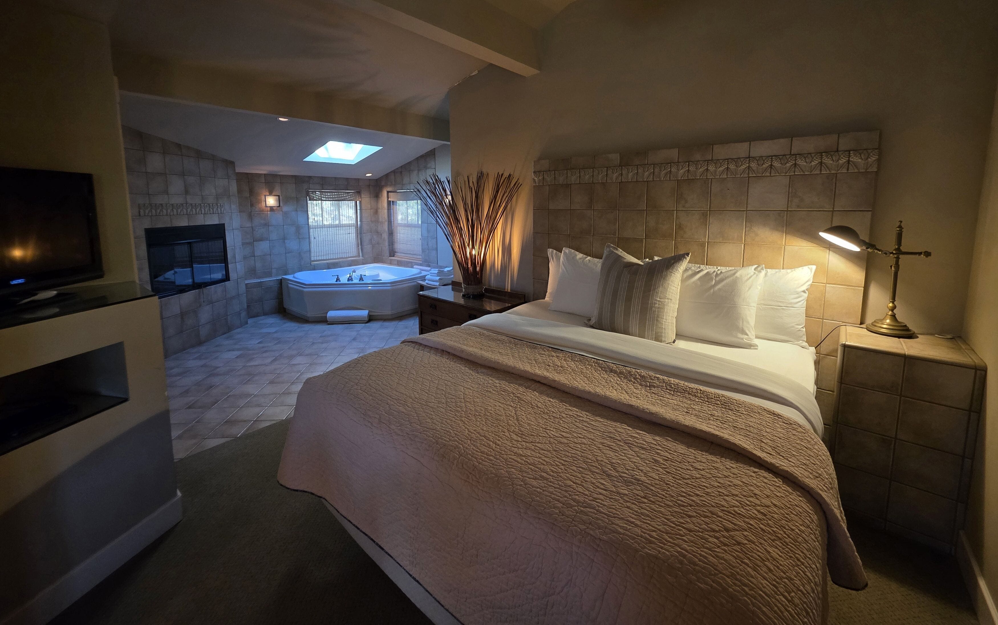 Cortland | Free WiFi, bed sheets