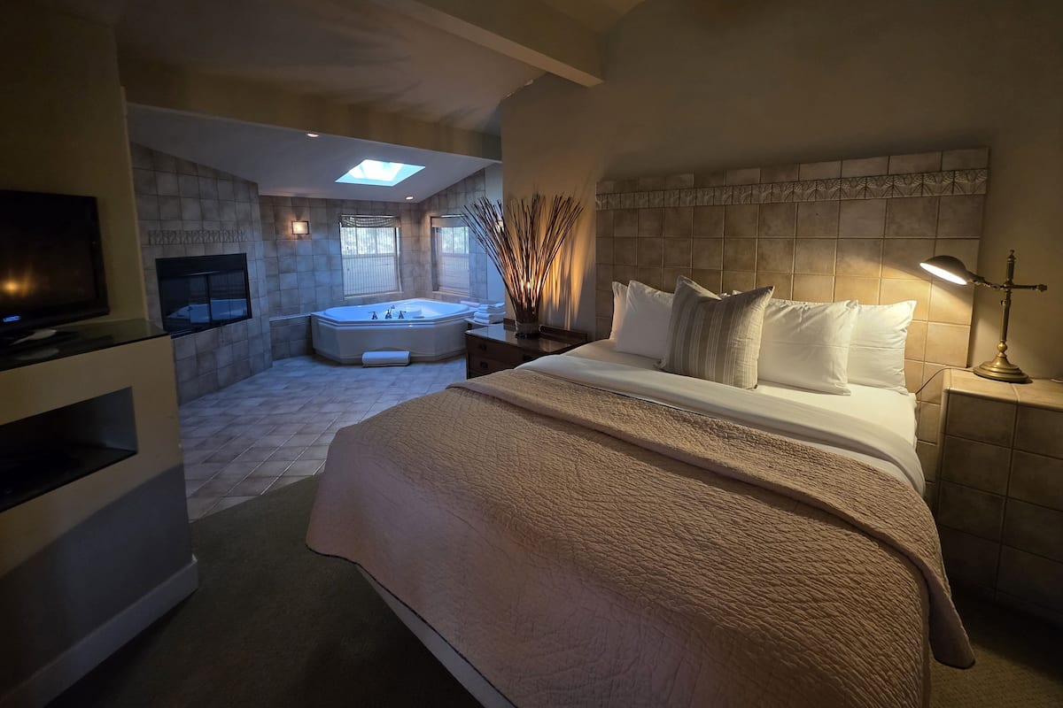 Cortland | Free WiFi, bed sheets