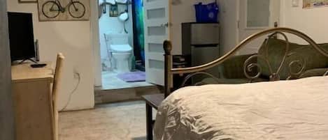 1 多间卧室、办公桌、旅行婴儿床、免费 WiFi