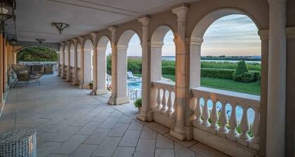 Stunning fall sunsets, coveted location on Mecox Bay - recently furnished