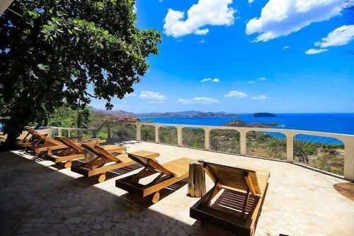 Breathtaking Ocean View Villa, Private pool & parking 10BR & 10BA, 5min to beach