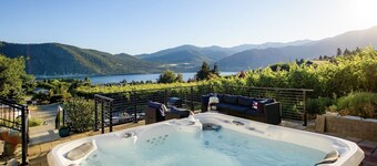 Hot tub ~ Lake views ~ Sunsets for days ~ Close to town