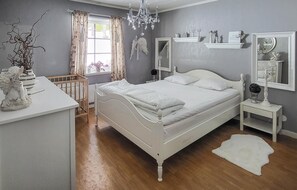 2 bedrooms, free WiFi