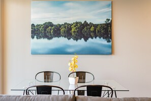 Appartement Deluxe | Salle à manger