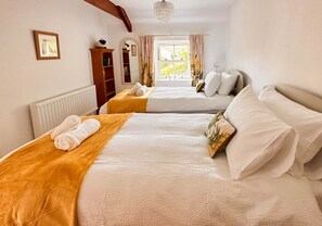 2 habitaciones, tabla de planchar con plancha y wifi gratis 