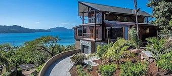Horizons - Hamilton Island