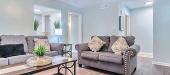 NEW 3BR w/ En-suite & Full Kitchen - Close to DT