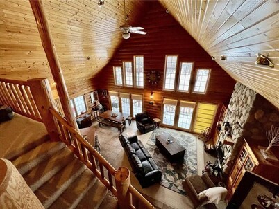 Little Cottage On Prairie - Prairie Lake That Is!!!