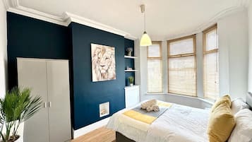 3 bedrooms, iron/ironing board, free WiFi, bed sheets