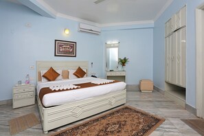 Habitación Deluxe | 1 dormitorio, sistema de insonorización, wifi gratis