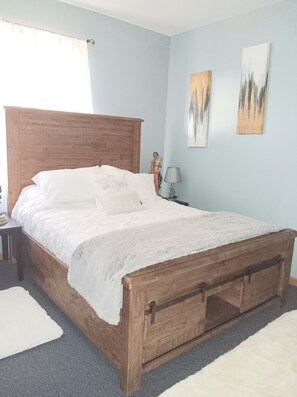 Room - Stunning 3-bedroom apartment! (Summit)