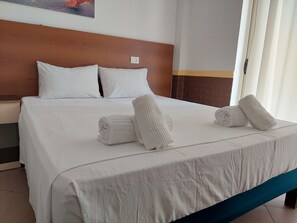 ห้องแฟมิลี่ | 1 ห้องนอน, โต๊ะทำงาน, Wi-Fi ฟรี, ผ้าปูที่นอน