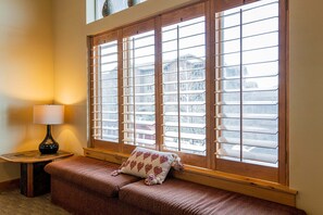 TV, fireplace - Luxury Community Amenities, Central Location, Private Hot Tub & Pet-Friendly! (Park City)