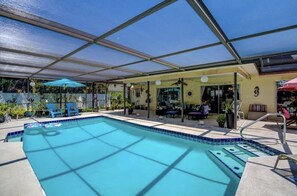 Et oppvarmet basseng