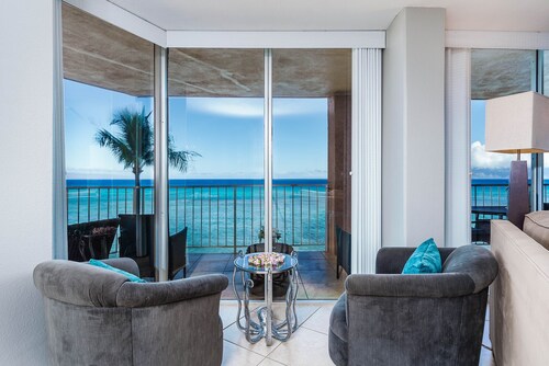 Spectacular Views Oceanfront Corner Royal Kahana 2Bd Hotel zone Safe to Book.