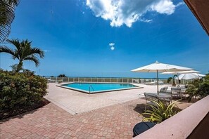 Image sans description, 4 de 44, bouton