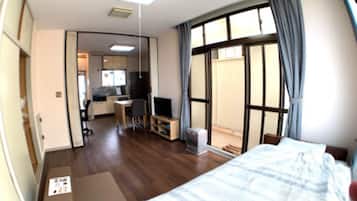 1 bedroom, desk, iron/ironing board, free WiFi